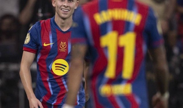 巴萨十连胜震撼西甲，阿尔贝罗亚接手皇马开启未知旅程