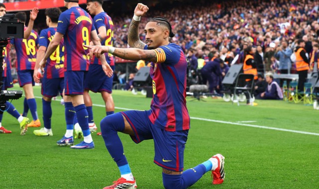 西甲-拉菲尼亚帽子戏法坎塞洛造3球 巴萨5-2塞维利亚