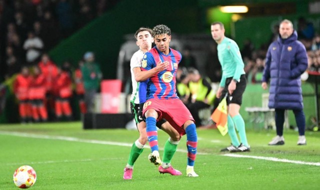 西甲9连斩！凌晨4点巴萨虐菜之战：三叉戟强攻 旧将反戈