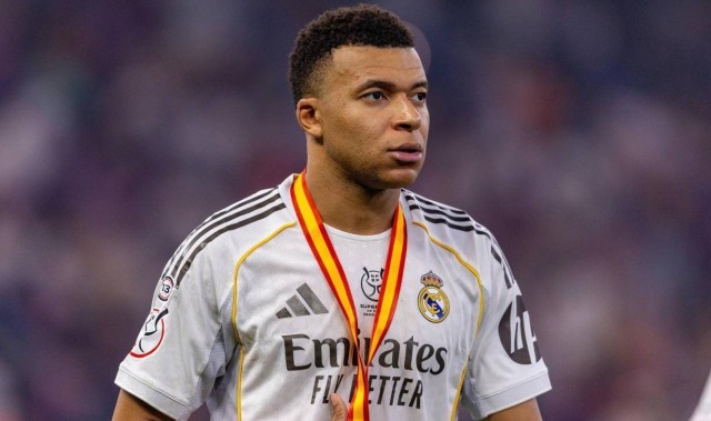 33场造17球巨星竟遭皇马清洗！曼联介入交易，姆巴佩成唯一核心