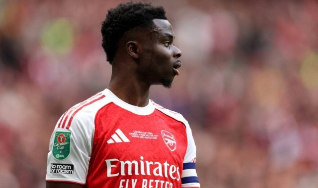 谜云重重！萨卡的伤势到底有多严重？是否已经确认赛季报销？